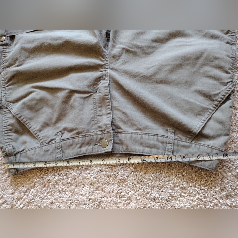 Carhartt Original Fit Smithville Roll Tab Shorts - Picture 8 of 11
